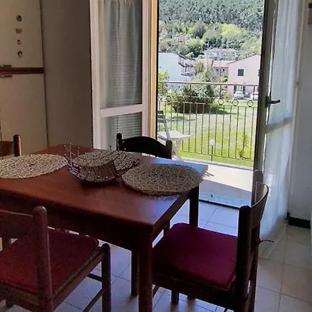 Apartman Tra Lerici E Versilia
